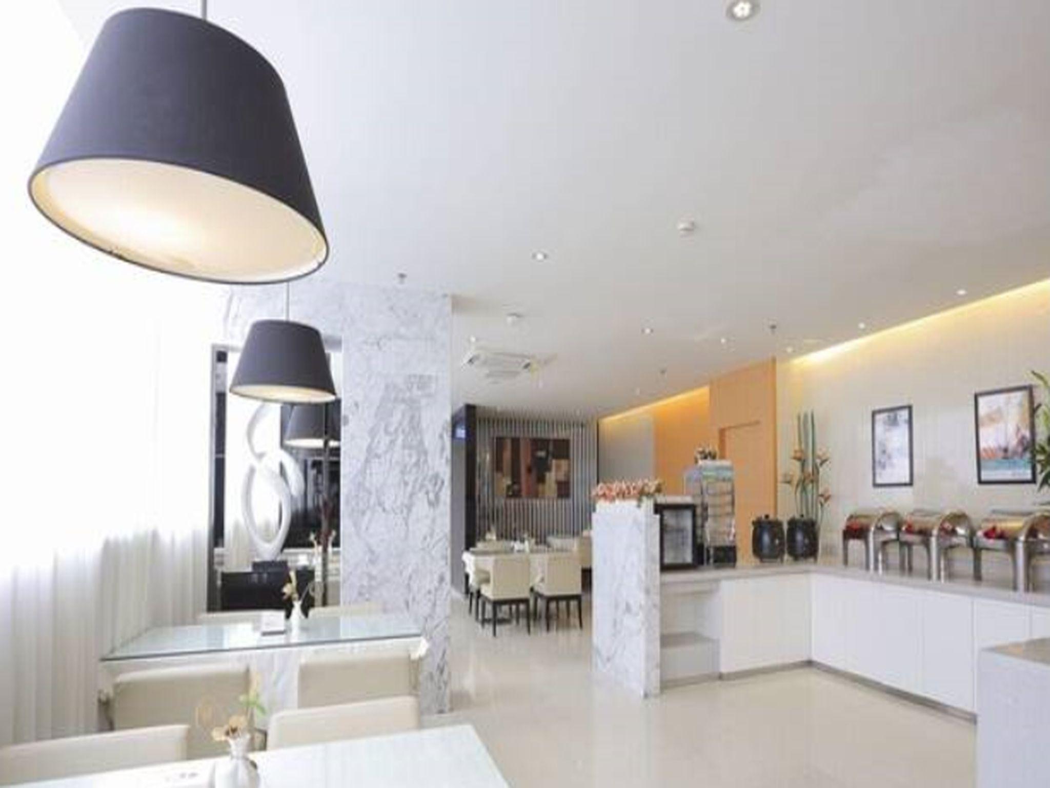 Фото Jinjiang Inn Guiyang Wenchang Pavilion