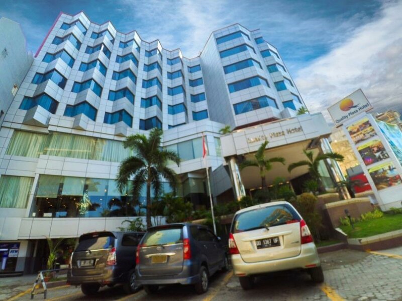 Гостиница Almadera Hotel Makassar