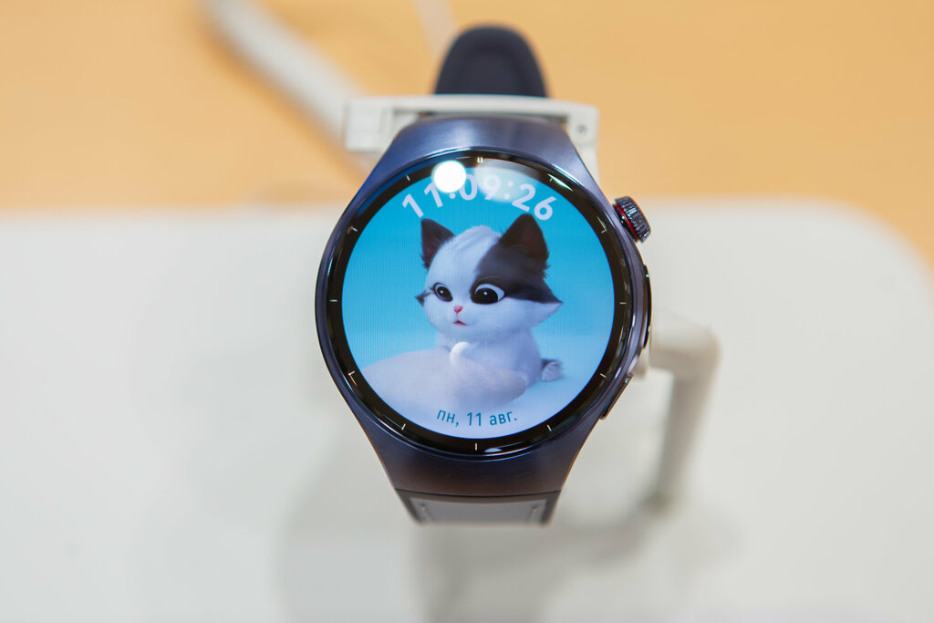 Electronics store Huawei, Moscow, photo