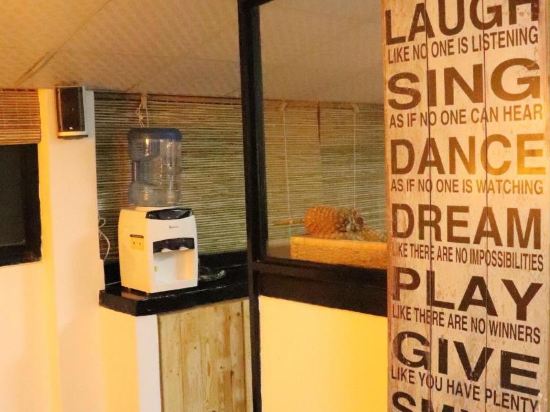 Фото Miracle City Inn Hostel