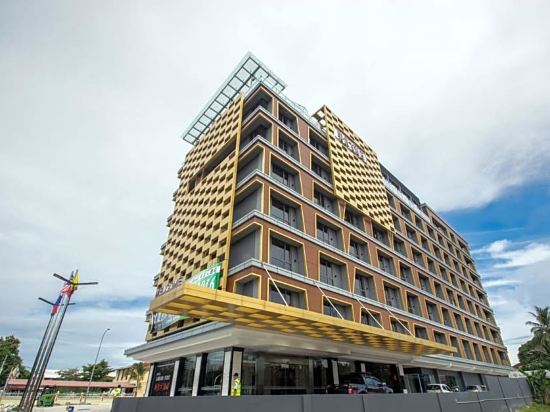 Фото Hotel Labuan Point