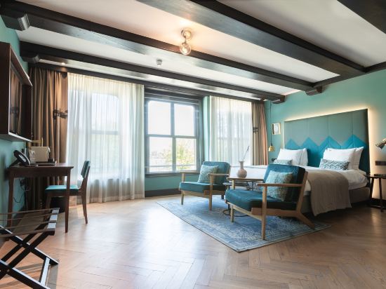 Фото The Hendrick's Hotel