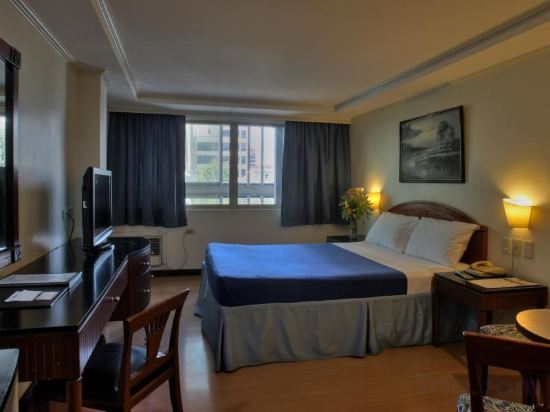 Фото Fersal Hotel Neptune Makati