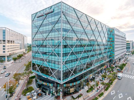 Фото Howard Johnson by Wyndham Incheon Airport