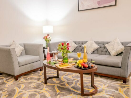 فندق Laten Suites Al Naseem ، جدة، صورة