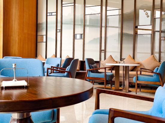 Фото Hilton Garden Inn Heze