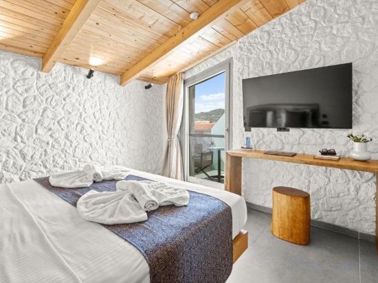 Фото Emily's Luxury Suites