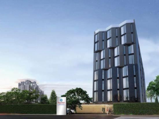 Фото SureStay Plus Hotel by Best Western Sukhumvit 2