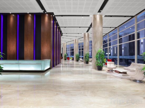 Фото Отель Aston Batam Hotel & Residences