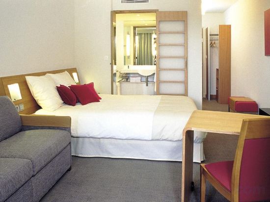 Фото Novotel London ExCeL