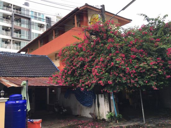 Фото Ban Elephant Blanc Apartment