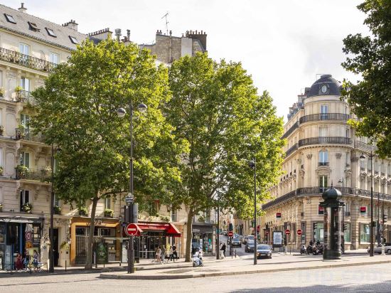 Фото Hotel Plaza Elysées