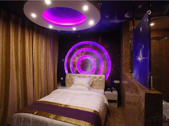 Фото Light Stay·Noli Theme Hotel (Shanghai Fengxian Nanqiao Branch)