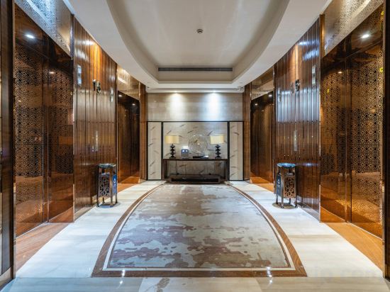 Фото Grand New Century Hotel Fuyang