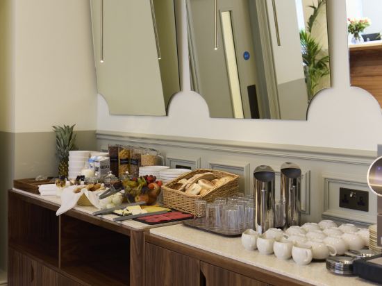 Фото Mayflower Hotel