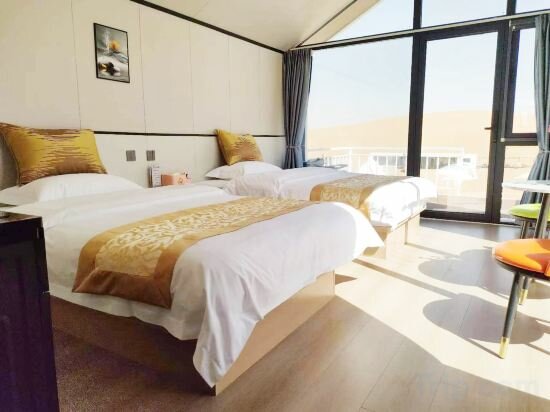 Hotel Xingyue Luxury Camping Site, Ningxia, photo