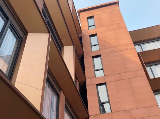 Фото 4 Monkeys Hotel