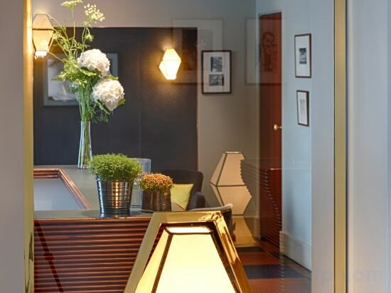 Фото Hôtel A La Villa des Artistes