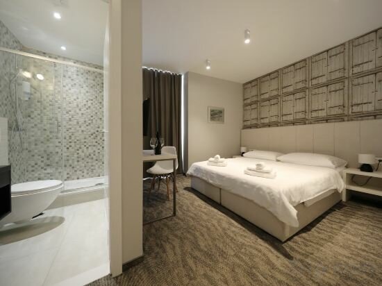 Фото Downtown Boutique Hostel