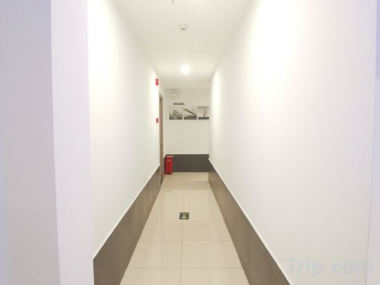 Фото Barbile E sports Hotel