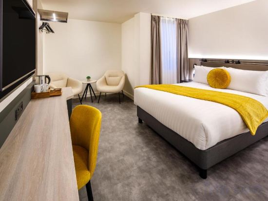 Фото Southgate Hotel London