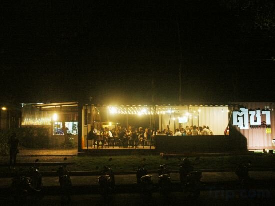 Фото Peak Boutique City Hotel