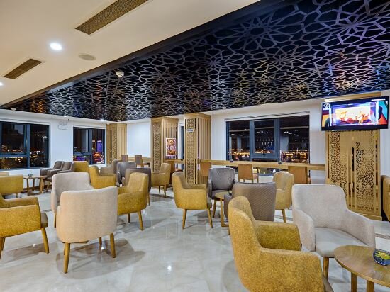 Фото Paris Deli Danang Beach Hotel