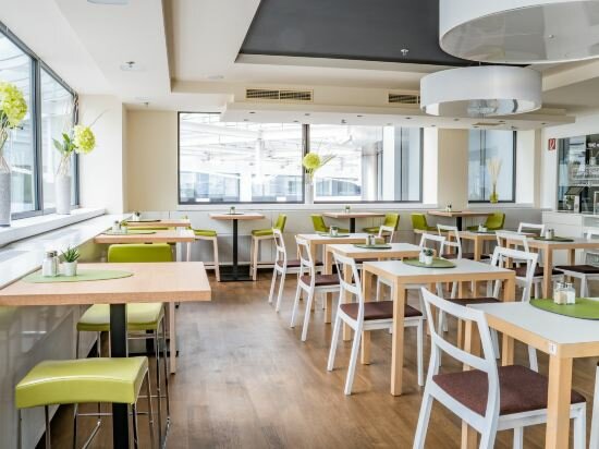 Фото Harry's Home Vienna Millennium Tower