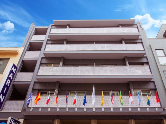 Фото Marina Athens