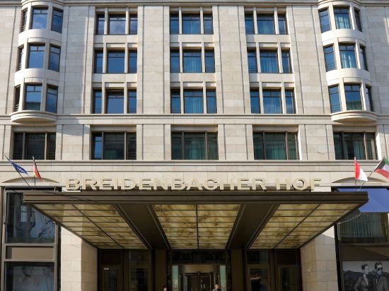 Фото Breidenbacher Hof