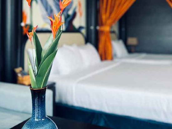 Фото Tom Hill Boutique Resort & SPA