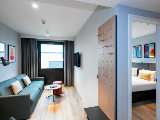 Фото Staycity Aparthotels Paris La Defense