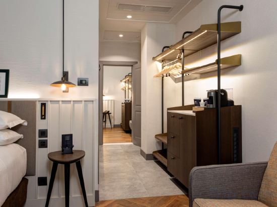 Фото DoubleTree by Hilton Rome Monti