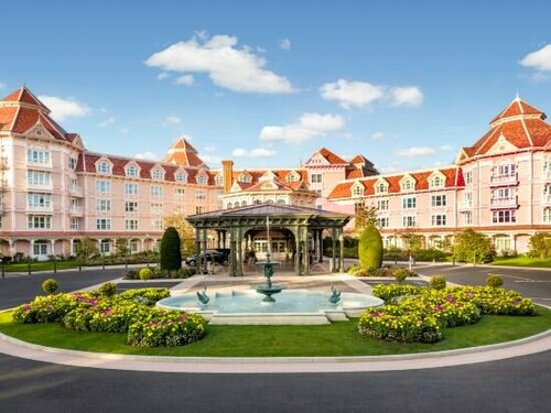 Гостиница Disneyland Hotel в Мо