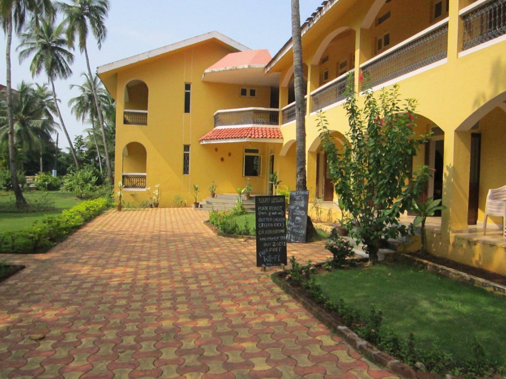 Фото Carina Beach Resort