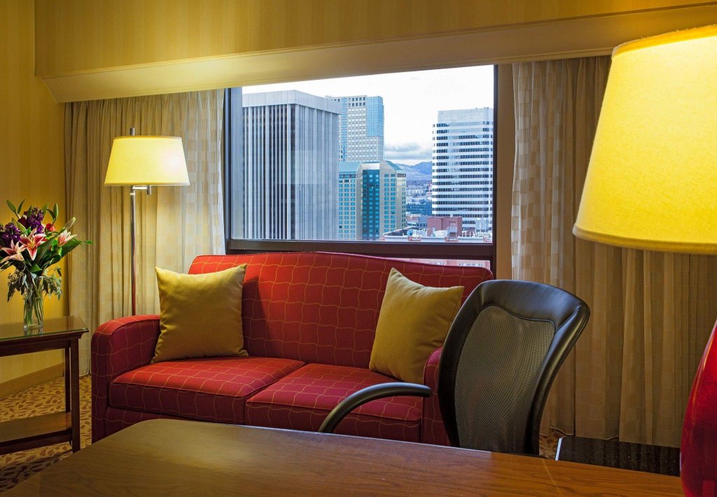 Фото Hilton Denver City Center