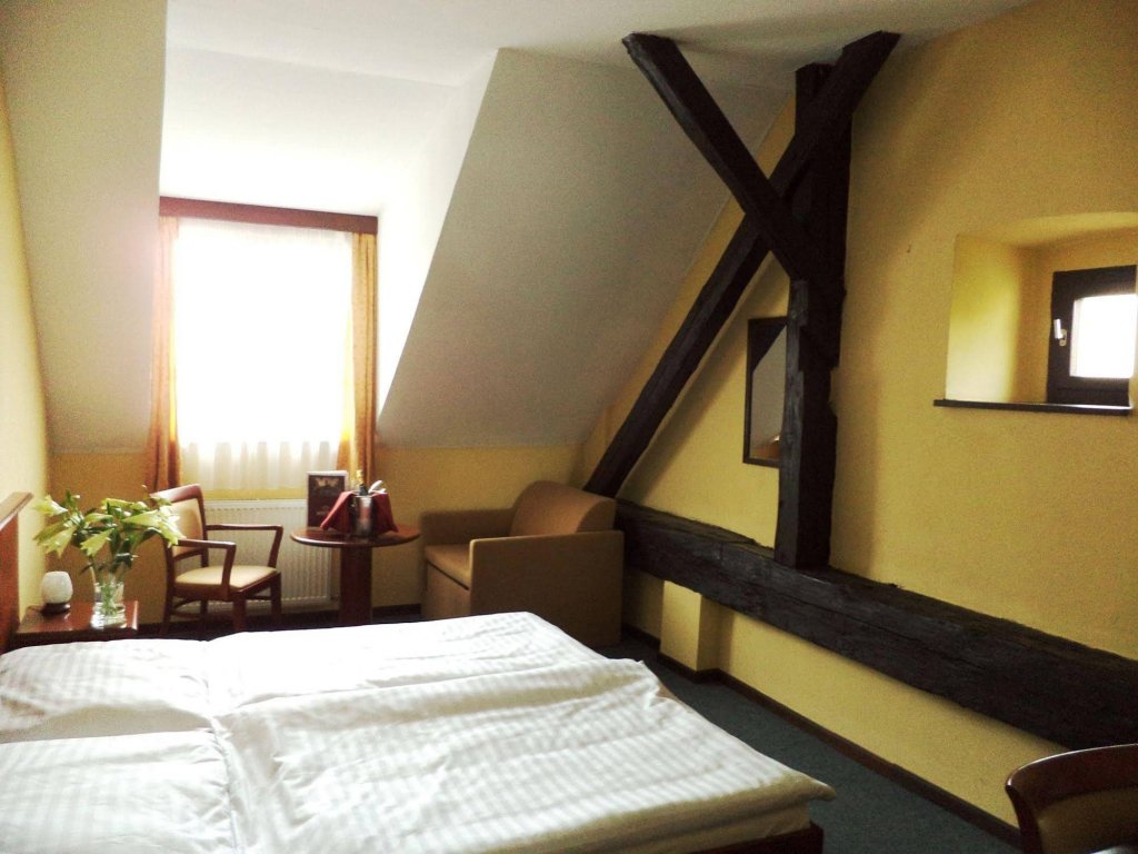 Фото Hotel Pivoňka