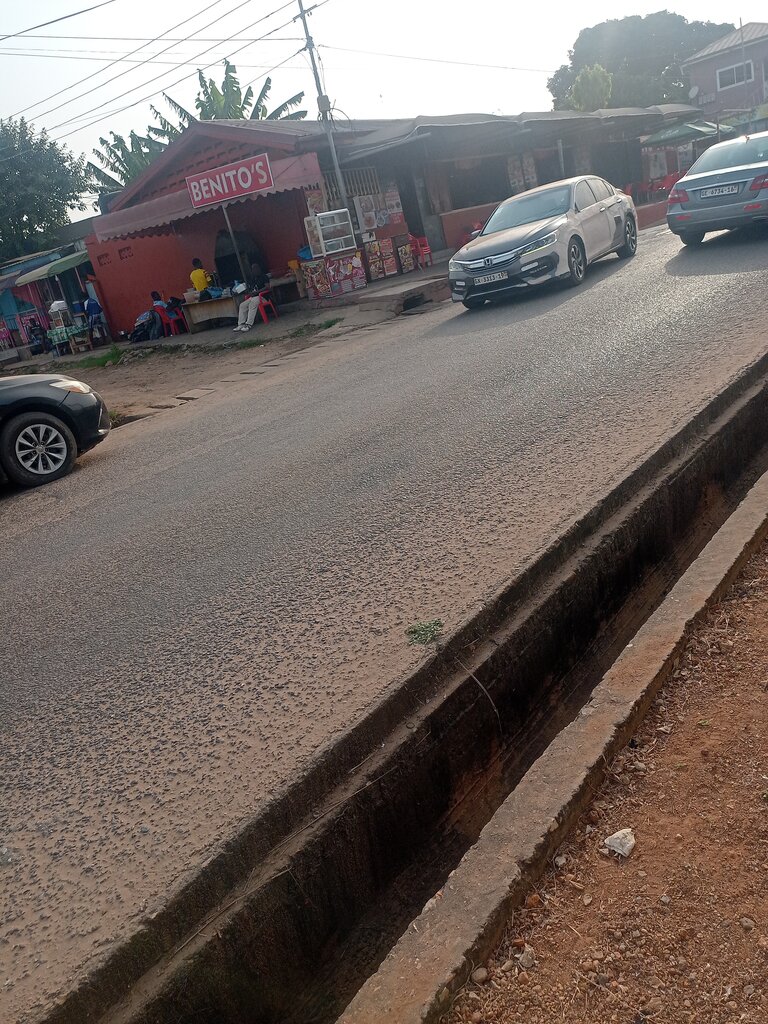 Bar, pub Benito Pub, Accra, photo