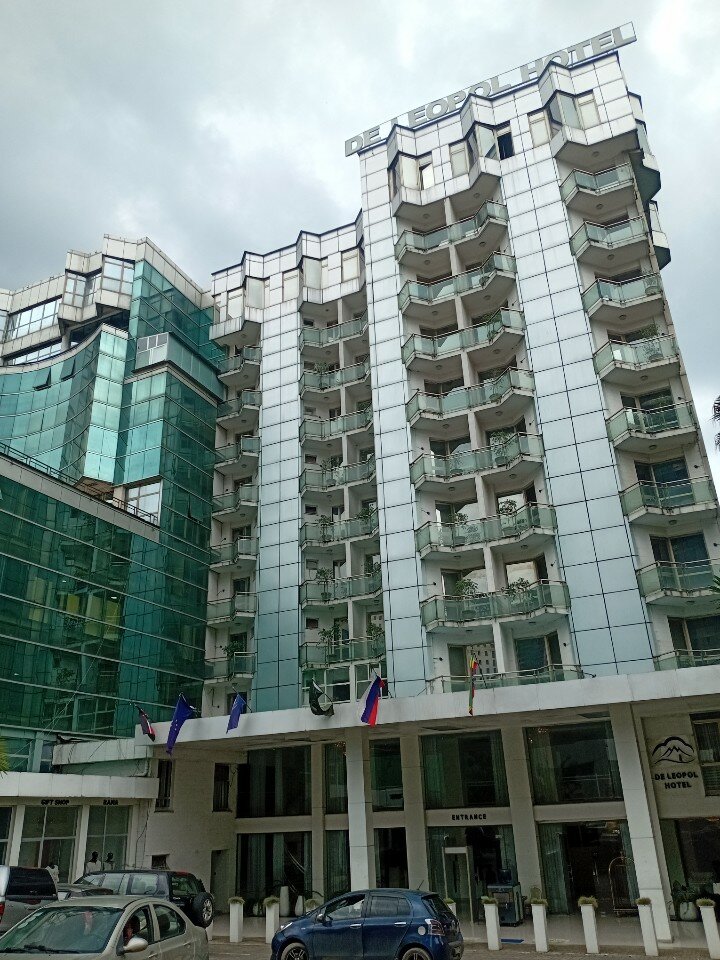 Фото отеля 1