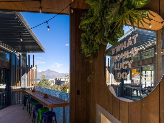 Фото LyLo Queenstown