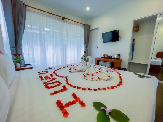 Фото Sea Breeze Resort