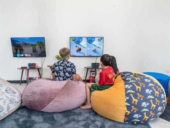 Фото Sea Breeze Hotel & Villa