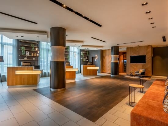Фото Courtyard by Marriott Cologne