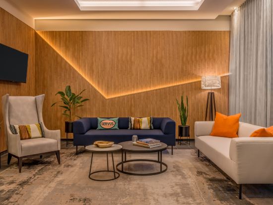 Фото Courtyard Munich City Center