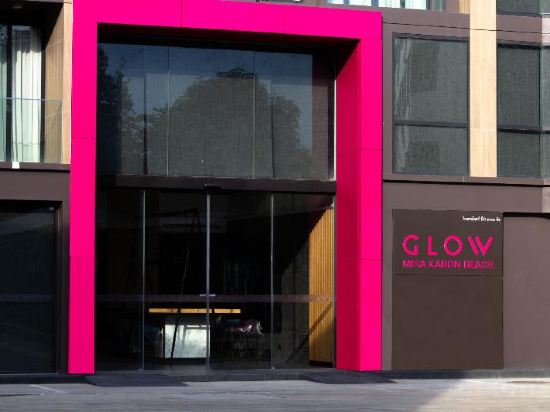 Фото Glow Mira Karon Beach