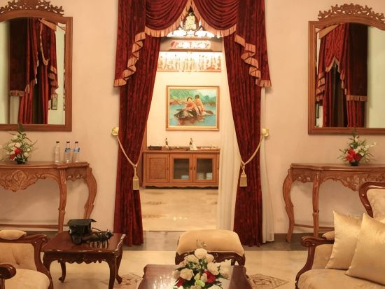 Фото Kusuma Sahid Prince Hotel