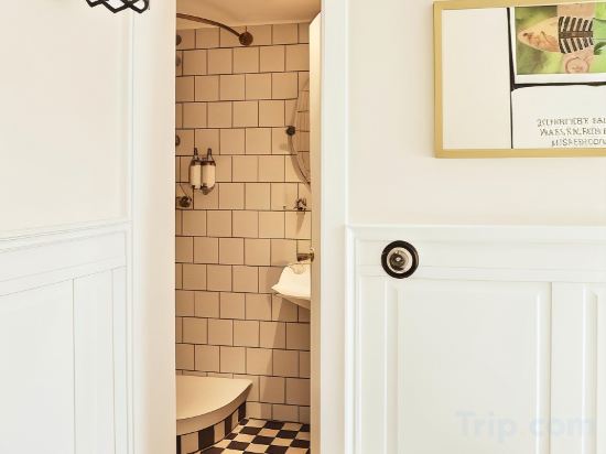 Фото Max Brown Hotel Midtown, part of Sircle Collection