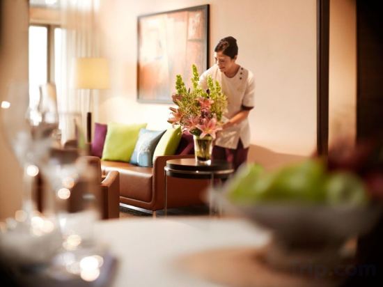 Фото Parkroyal Serviced Suites Singapore