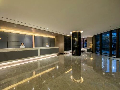 Orange Hotel