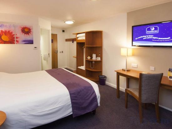 Фото Premier Inn London Harrow